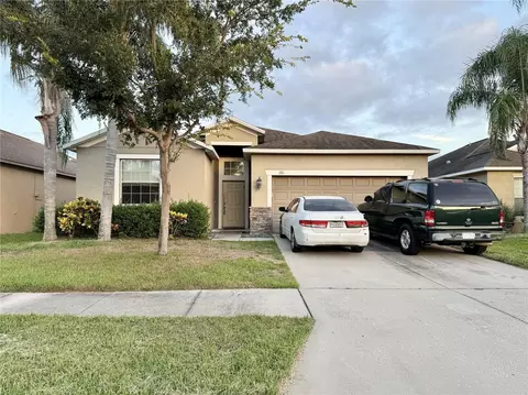 1711 Palm Warbler Ln, Ruskin, FL 33570