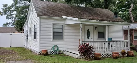 7102 33rd St N, Saint Petersburg, FL 33702