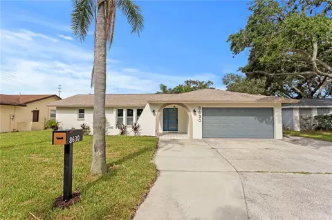 8630 134th St, Seminole, FL 33776