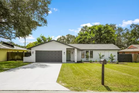 1518 Illinois Ave, Palm Harbor, FL 34683