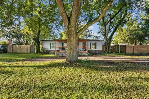 2407 E 148th Ave, Lutz, FL 33549