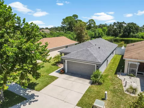 1023 Chandler Snowden Ct, Ruskin, FL 33570