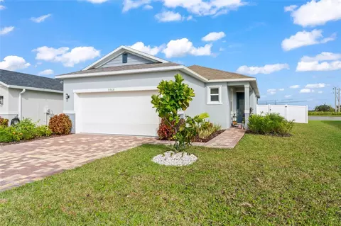 9368 Sandy Bluffs Cir, Parrish, FL 34219