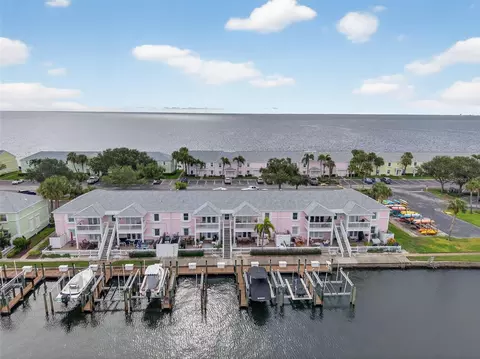 5175 Coquina Key Dr SE #D, Saint Petersburg, FL 33705