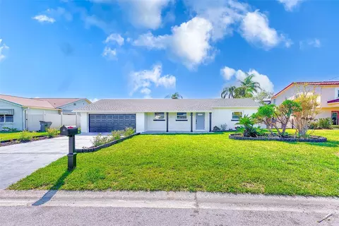 8722 Elmwood Ln, Tampa, FL 33615