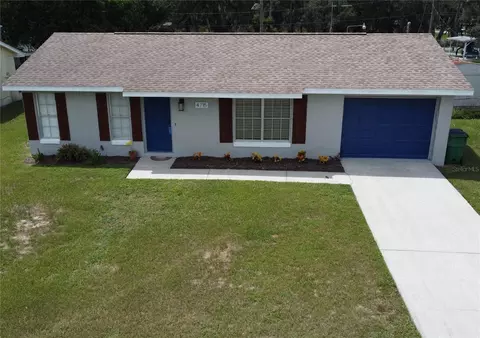 4715 Larch Dr, Zephyrhills, FL 33542
