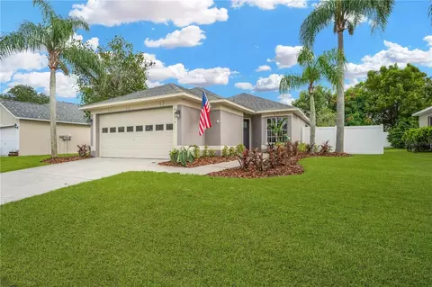 4515 Country Hills Blvd, Plant City, FL 33563