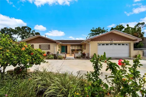 2670 Pinellas Point Dr S, Saint Petersburg, FL 33712