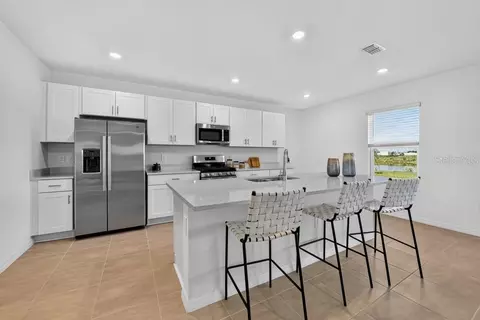 Kitchen - 13235 Commons Ave, Parrish, FL 34219 photo 1 of 3