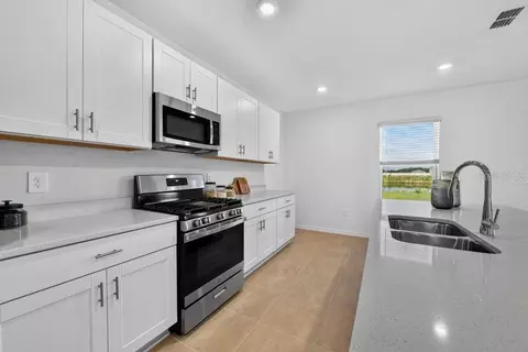 Kitchen - 13235 Commons Ave, Parrish, FL 34219 photo 3 of 3