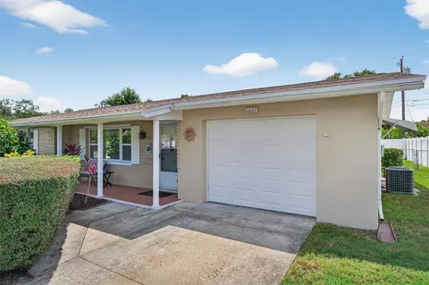 1667 Suffolk Dr, Clearwater, FL 33756
