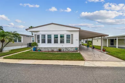 3211 Southport Dr, Holiday, FL 34690