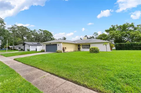 2813 Meadow Wood Dr, Clearwater, FL 33761