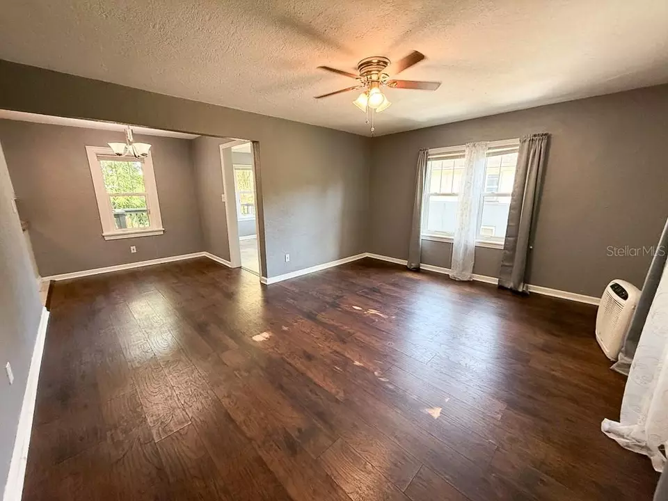 Living - 2434 9th Ave N, Saint Petersburg, FL 33713 photo 7 of 8