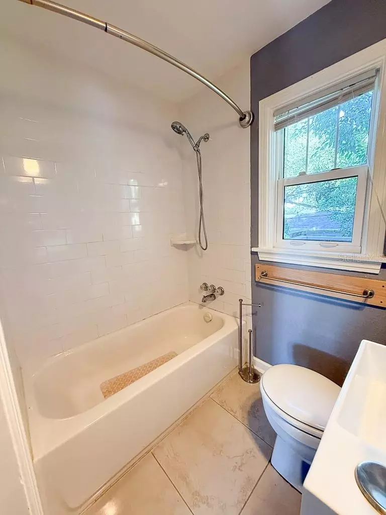 Bath - 2434 9th Ave N, Saint Petersburg, FL 33713 photo 4 of 4