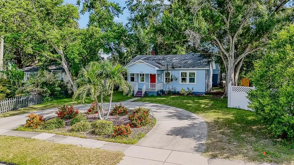 Exterior - 2434 9th Ave N, Saint Petersburg, FL 33713 photo 8 of 9