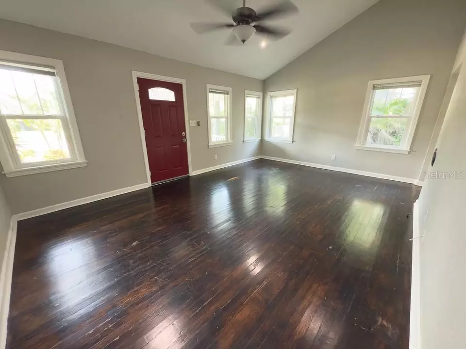 Living - 2434 9th Ave N, Saint Petersburg, FL 33713 photo 2 of 8
