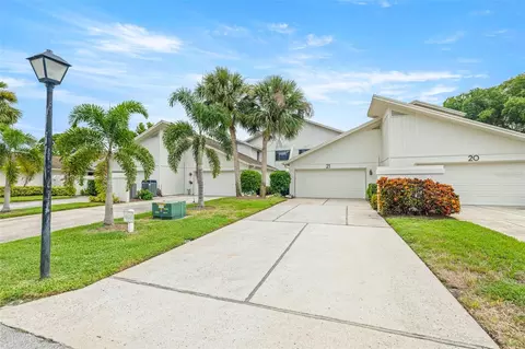 468 Lakeview Dr #21, Palm Harbor, FL 34683