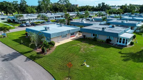 1802 Bedford Ter #170, Sun City Center, FL 33573
