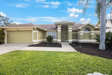 783 Moorland Ln, Palm Harbor, FL 34683