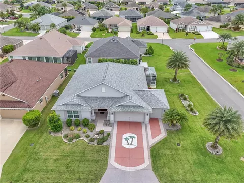 3233 Lowe Ct, The Villages, FL 32163