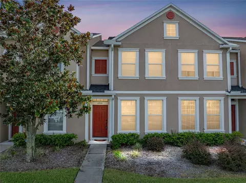 6930 Towering Spruce Dr, Riverview, FL 33578