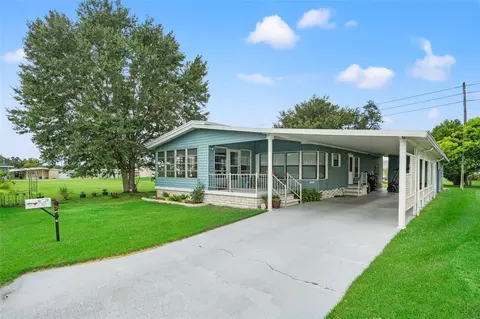 5645 Loretta Ct, Zephyrhills, FL 33542