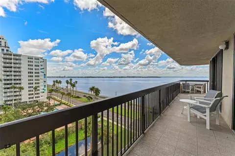 2413 Bayshore Blvd #805, Tampa, FL 33629