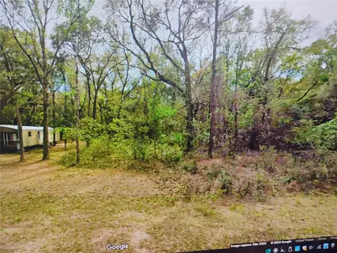121 Buckles Ave, Interlachen, FL 32148