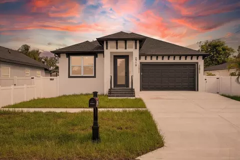 2719 W Saint John St, Tampa, FL 33607