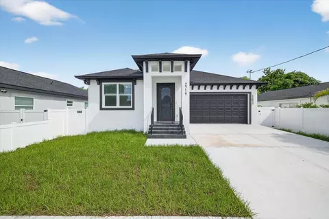2719 W Saint John St, Tampa, FL 33607