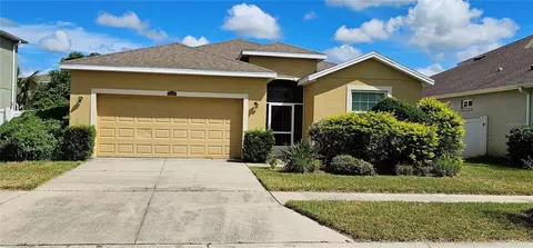 12425 Fairlawn Dr, Riverview, FL 33579