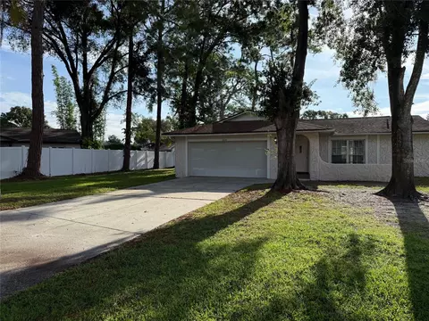 3220 Bea Ct, Land O Lakes, FL 34639