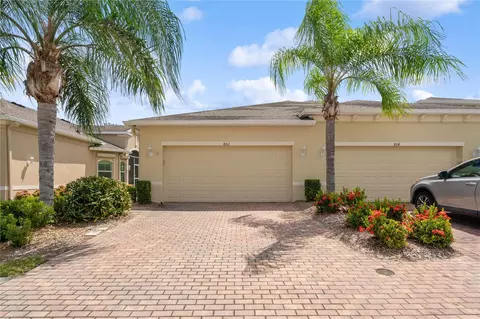 802 Chipper Dr, Sun City Center, FL 33573