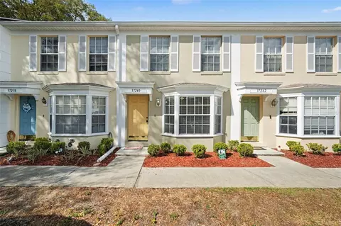 37240 Embassy Park Ln, Dade City, FL 33525