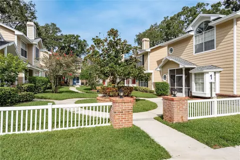 3082 Pointer Dr, Palm Harbor, FL 34683