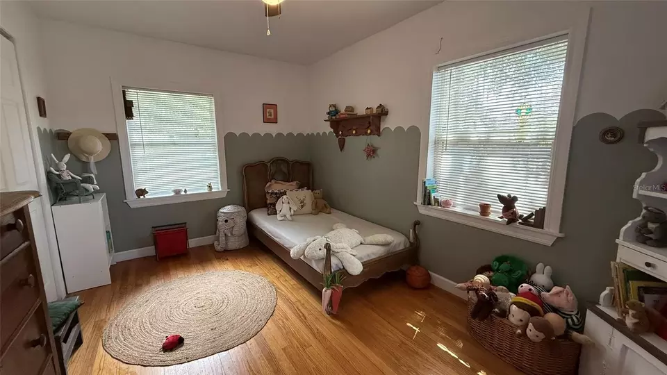 Bedroom - 5804 10th St, Zephyrhills, FL 33542 photo 3 of 4