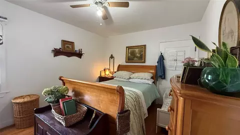 Bedroom - 5804 10th St, Zephyrhills, FL 33542 photo 1 of 4