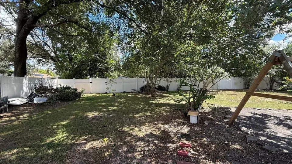 Exterior - 5804 10th St, Zephyrhills, FL 33542 photo 10 of 11