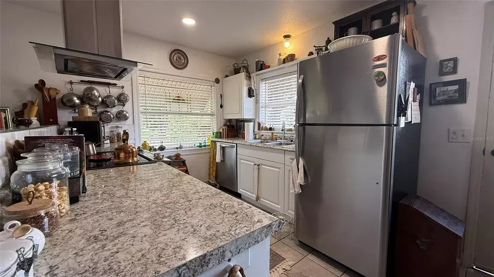 Kitchen - 5804 10th St, Zephyrhills, FL 33542 photo 1 of 3