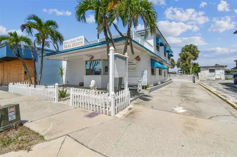 17729 Gulf Blvd, Redington Shores, FL 33708
