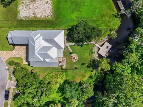 View/Area - 8317 Alafia Pointe Dr, Riverview, FL 33578 photo 3 of 4