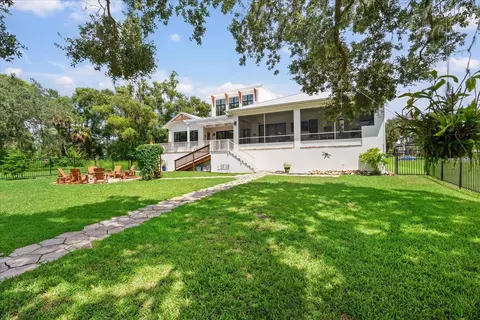 Exterior - 8317 Alafia Pointe Dr, Riverview, FL 33578 photo 9 of 11