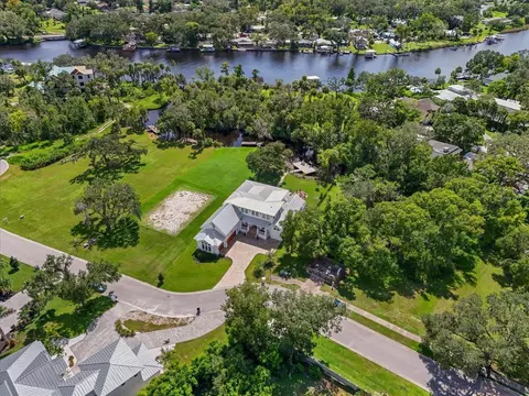 View/Area - 8317 Alafia Pointe Dr, Riverview, FL 33578 photo 2 of 4