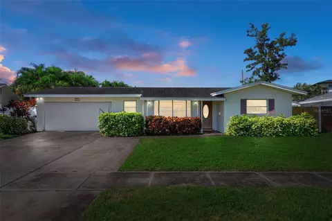 1563 Eden Isle Blvd NE, Saint Petersburg, FL 33704