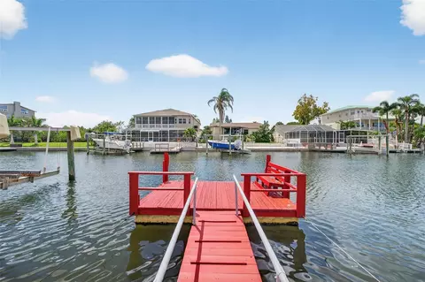 7302 Islander Ln, Hudson, FL 34667 photo 1
