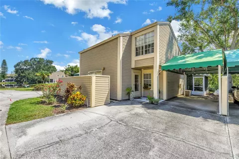 6905 Lake Place Ct, Tampa, FL 33634