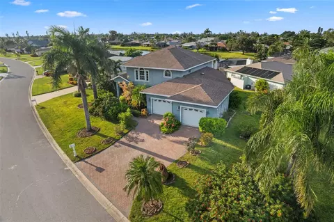 8607 51st Ave W, Bradenton, FL 34210
