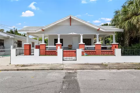 1318 E Louise Ave, Tampa, FL 33603