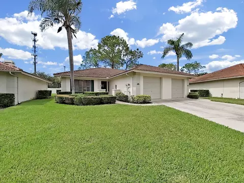 18310 Aintree Ct, Tampa, FL 33647